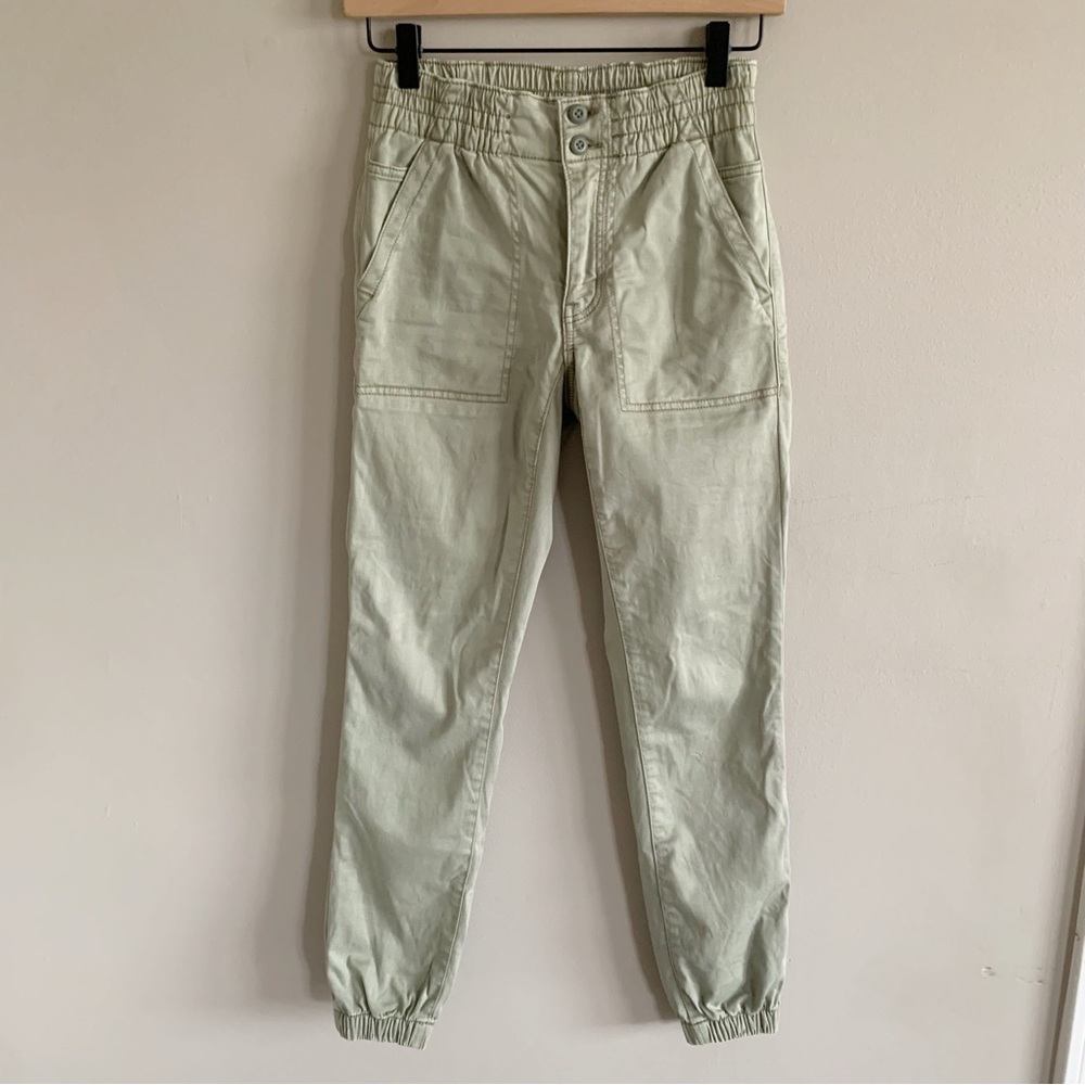 American eagle • green jogger jeans pants size 2